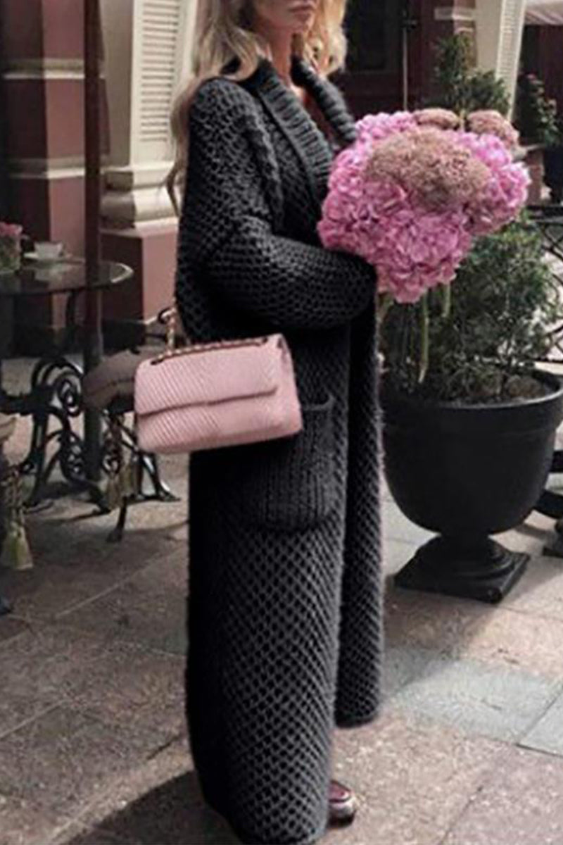 Klassisch designte Strickjacke