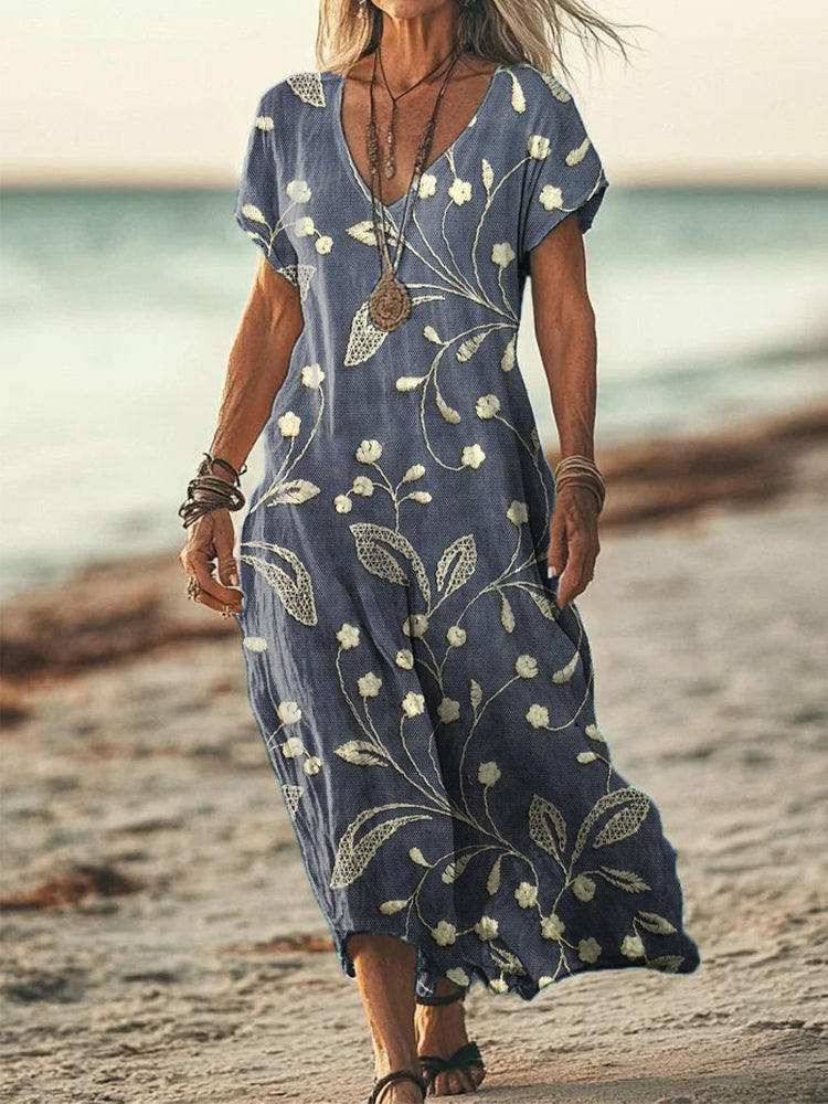 Klassisch gestaltete Kleid