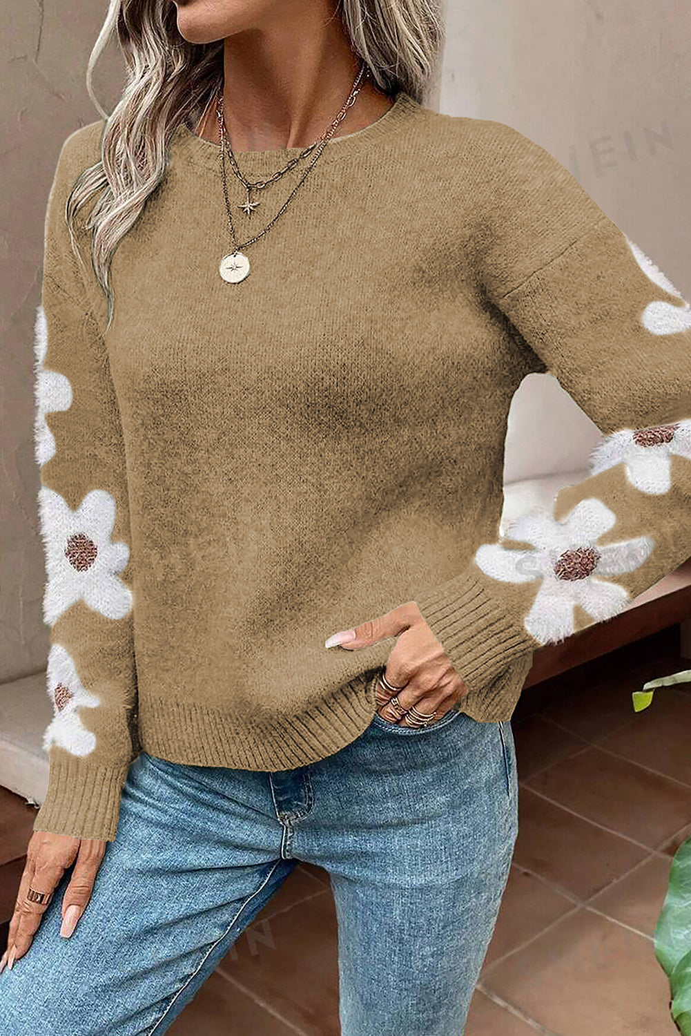 Klassisch gestaltete Pullover