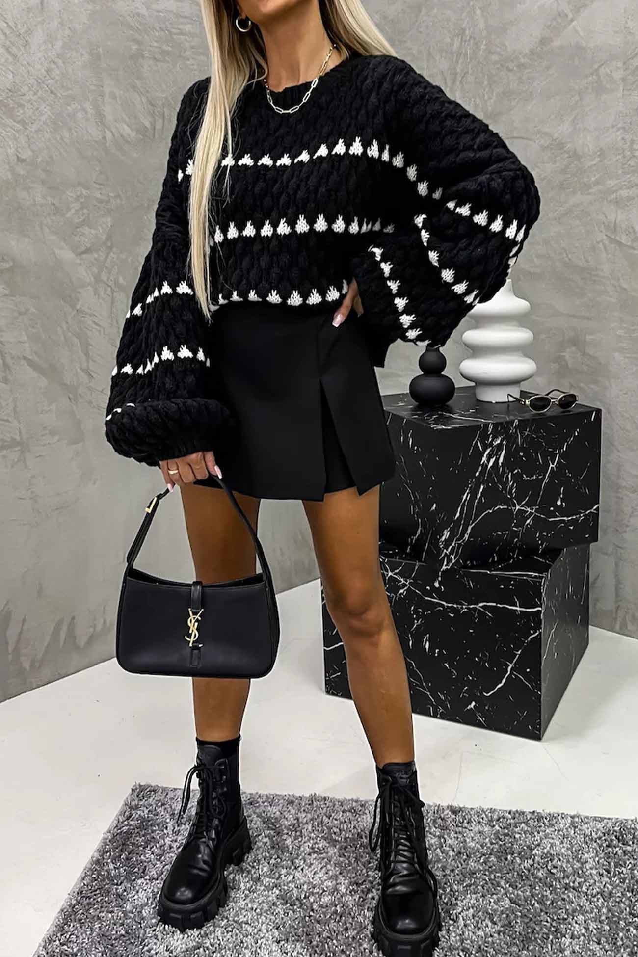 Klassisch gestaltete Pullover