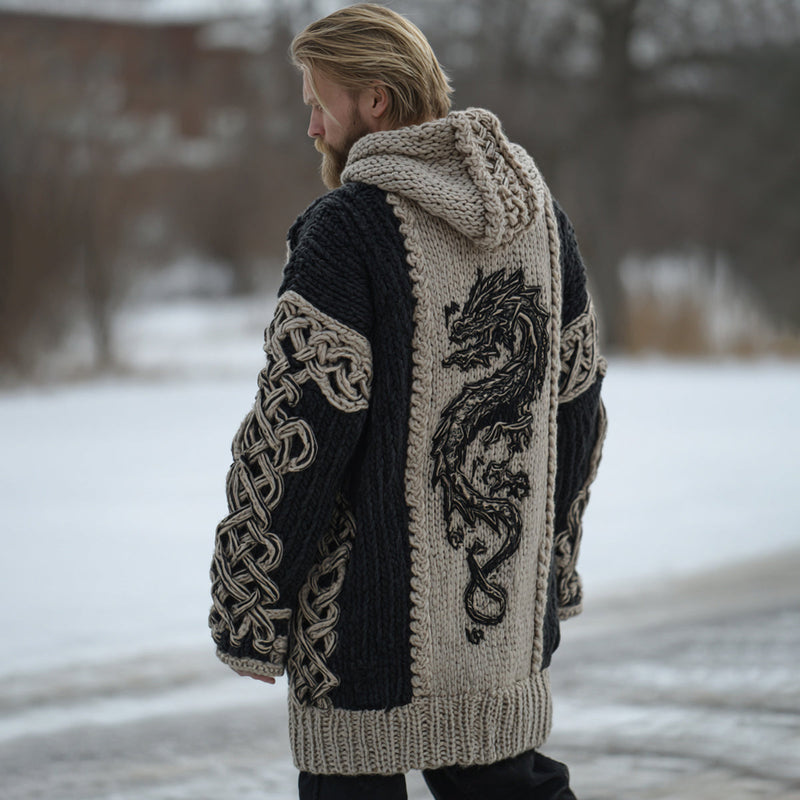 Klassisch designte Strickjacke