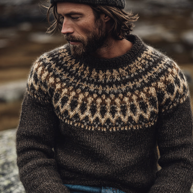 Klassisch gestaltete Pullover