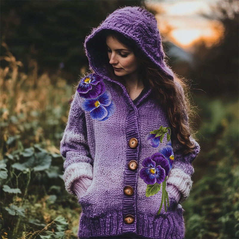 Wunderschön gefertigte Strickjacke