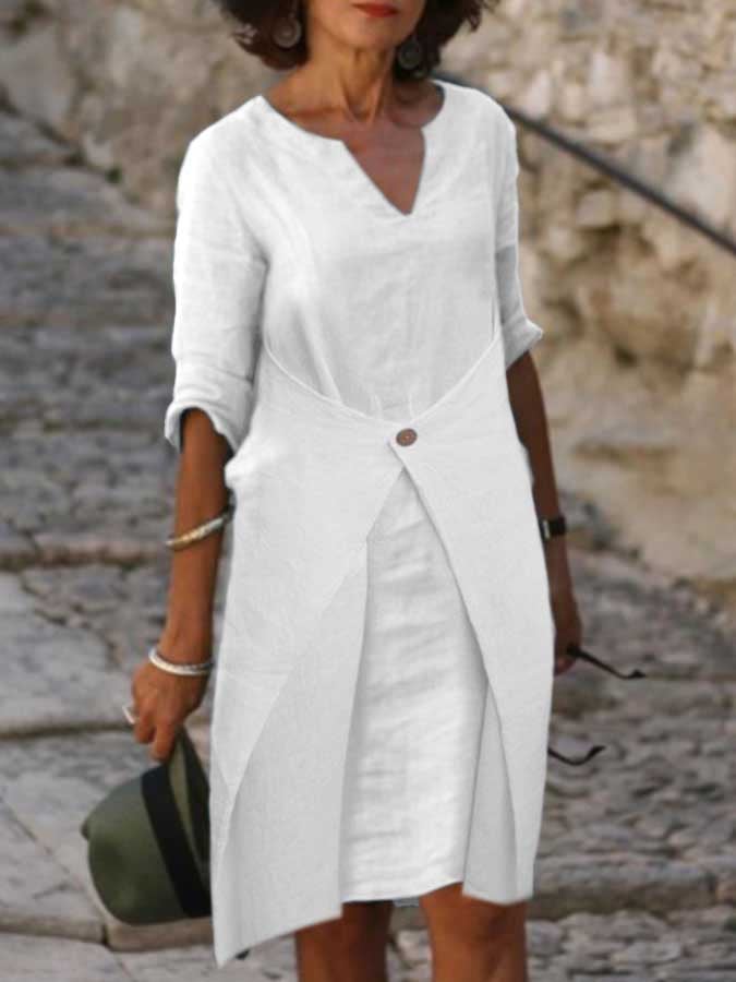 Klassisch gestaltete Kleid