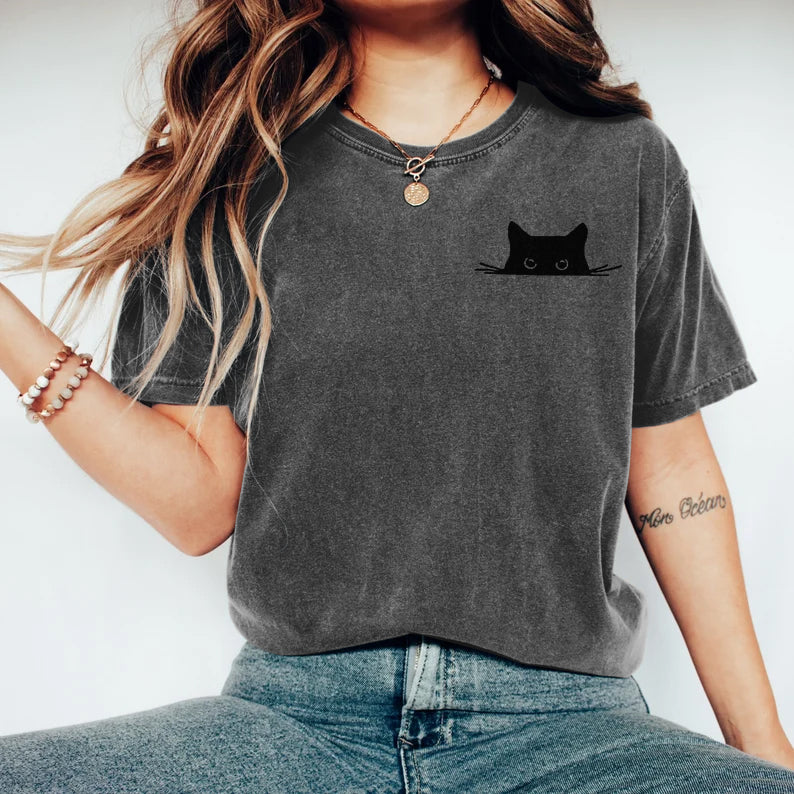 Klassisch gestaltete T-Shirt