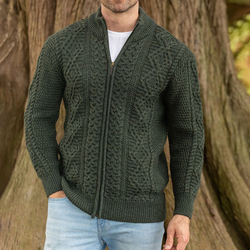 Wunderschön gefertigte Strickjacke