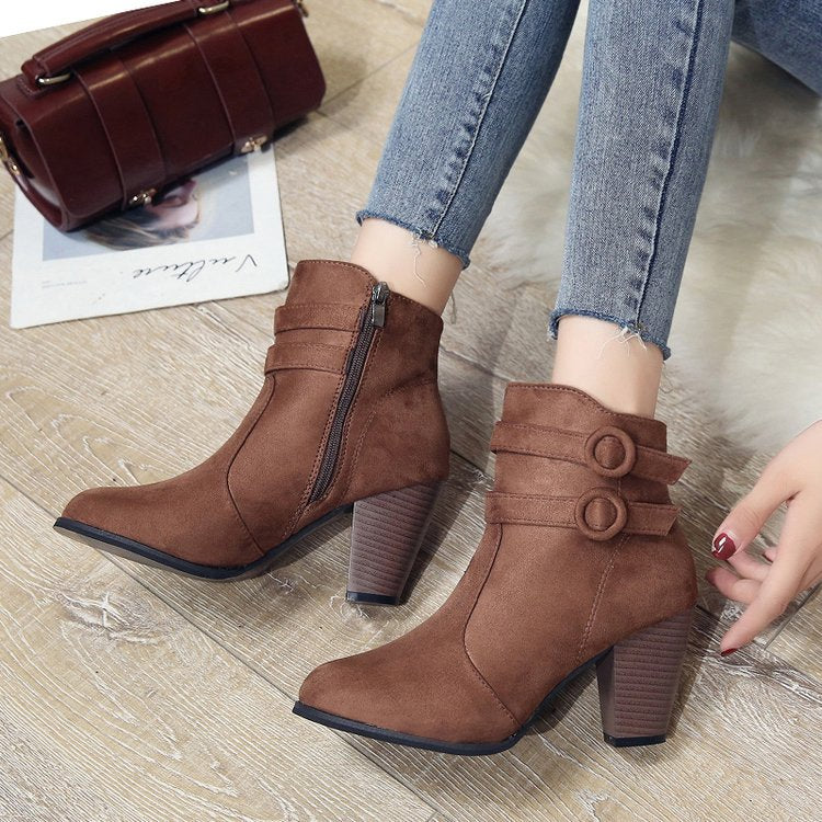 Schicke Orthopädische Stiefel mit einzigartigem Design