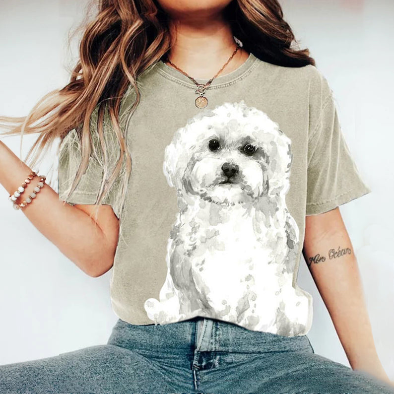 Anmutig gestaltete T-Shirt