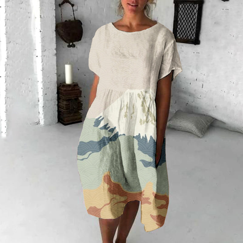 Klassisch gestaltete Kleid