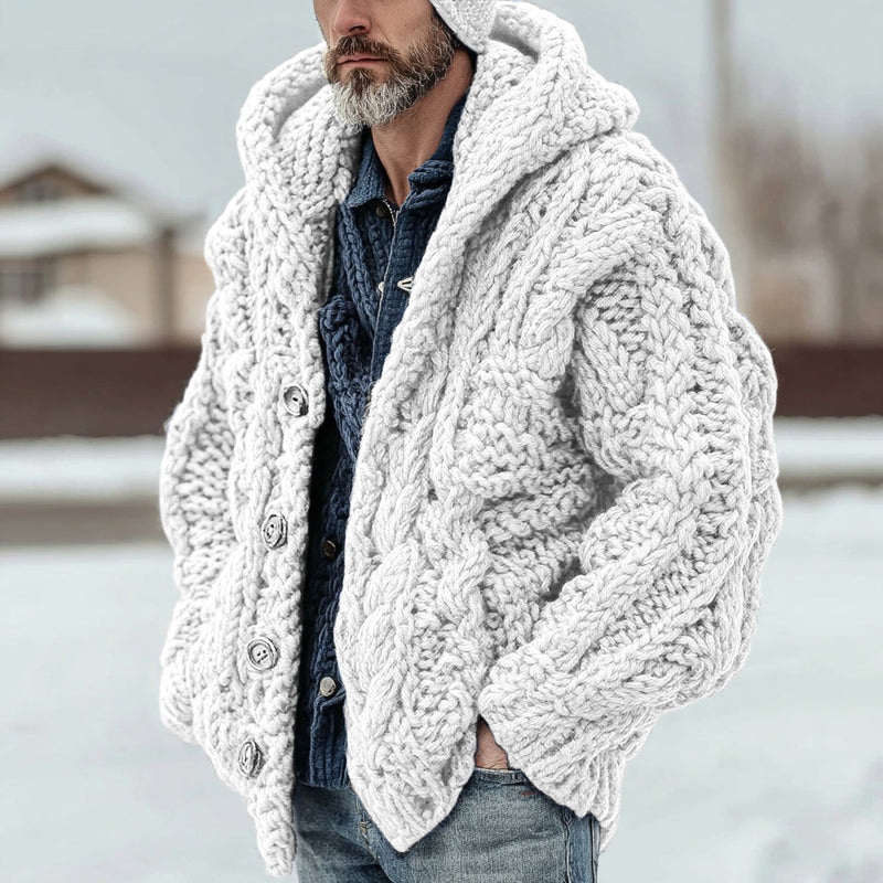 Klassisch gestaltete Strickjacke