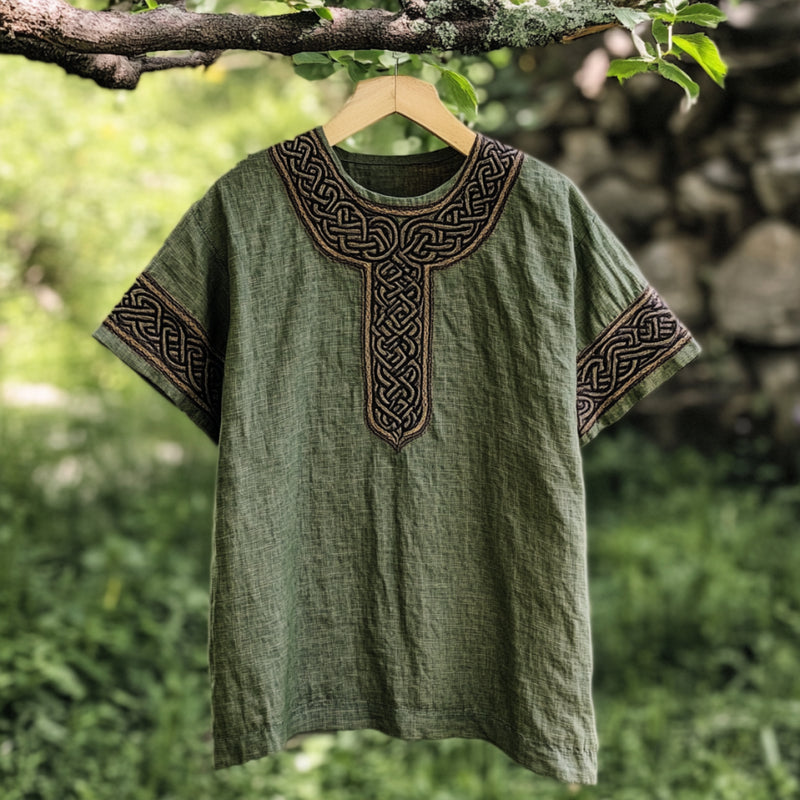 Anmutig gestaltete T-Shirt