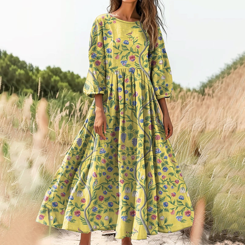 Klassisch gestaltete Kleid
