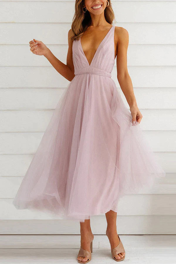 MW | Romantisches Midikleid aus Tüll mit V-Ausschnitt