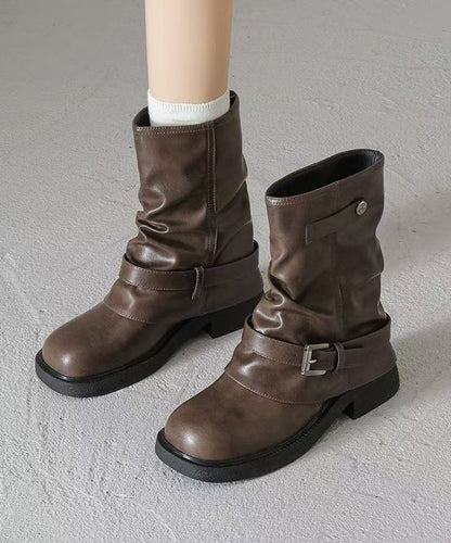 Bequeme orthopädische Stiefel für den Alltag