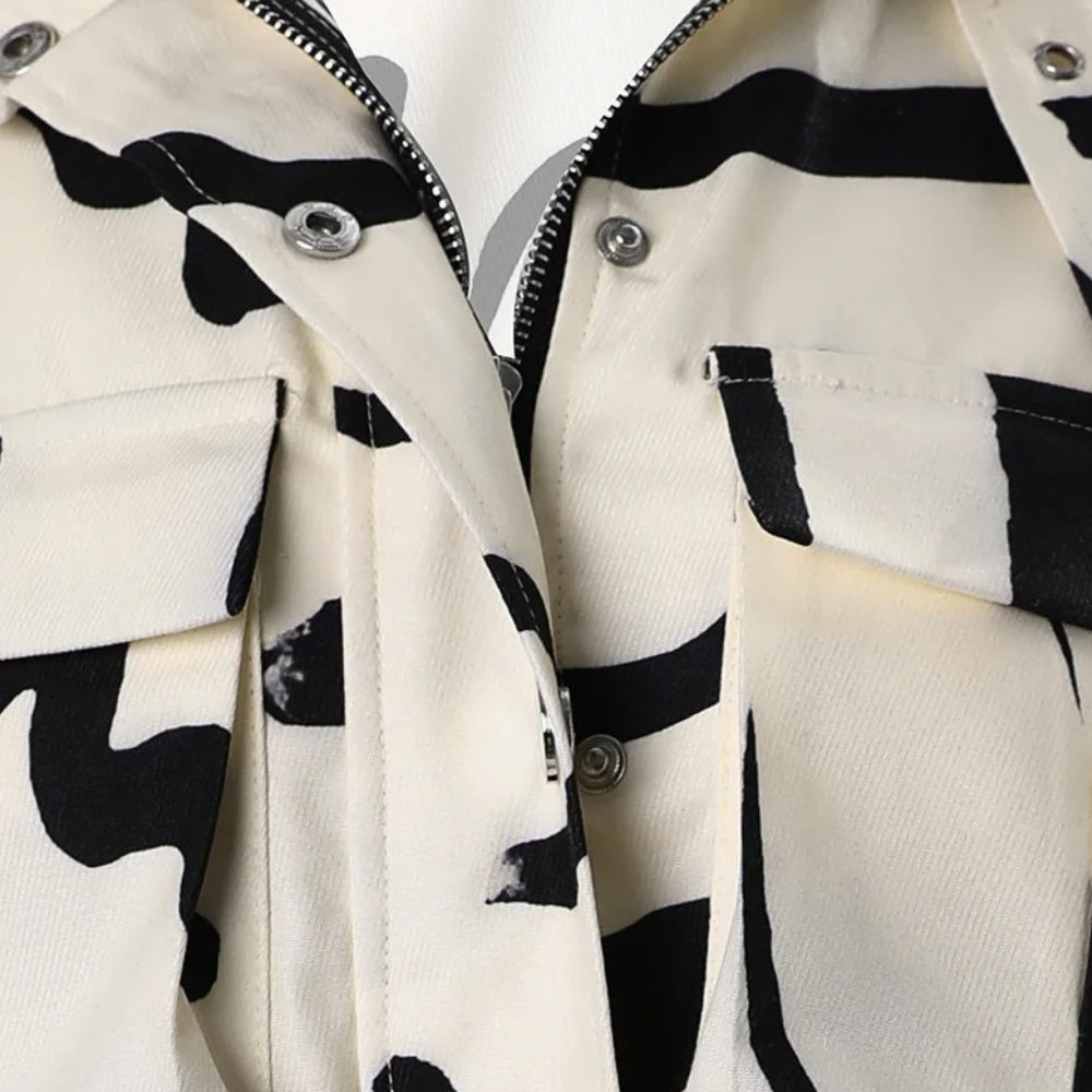 Klassisch gestaltete Jacke