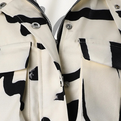 Klassisch gestaltete Jacke