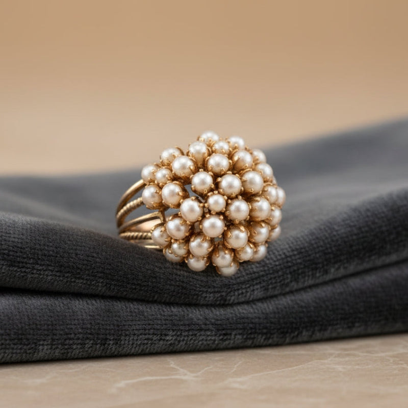 Schöne Perlen Ring mit einzigartigem Stil