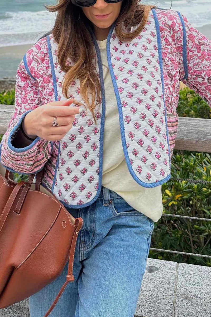 Klassisch gestaltete Jacke