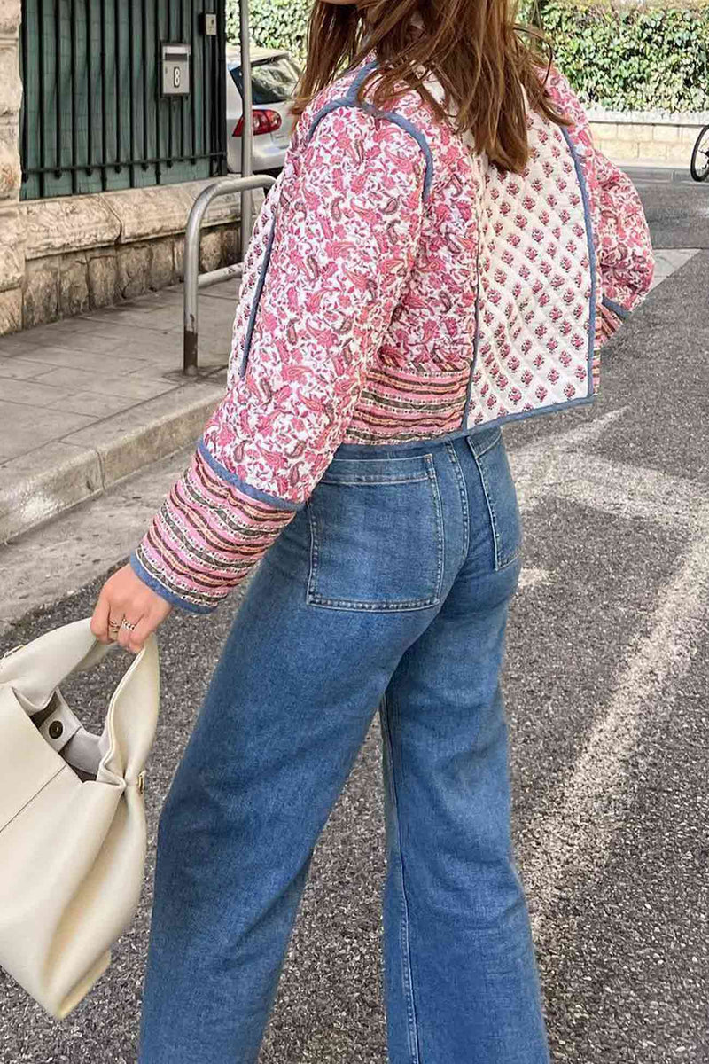 Klassisch gestaltete Jacke