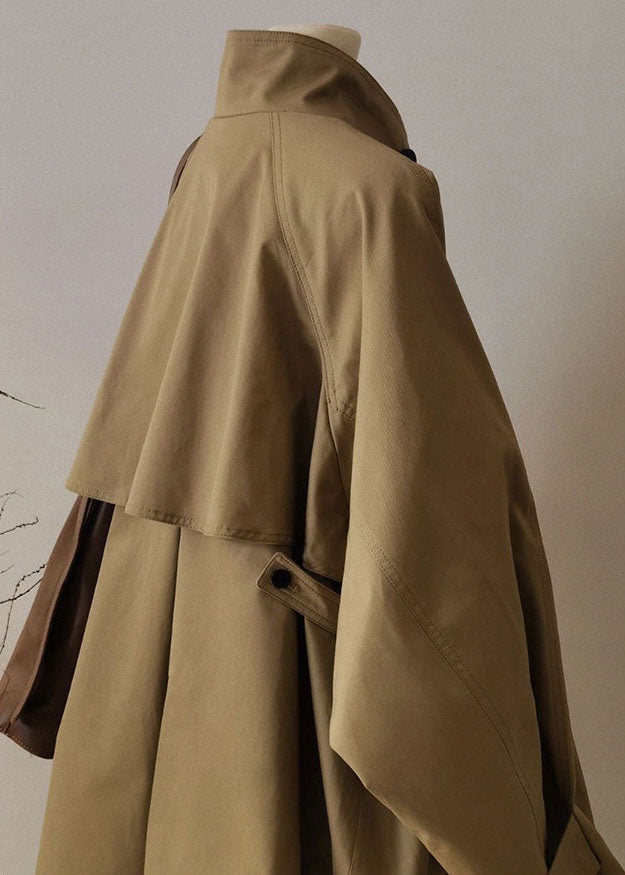 Französischer khakifarbener Trenchcoat mit Peter-Pan-Kragen, Reißverschluss und Patchwork, langärmelig
