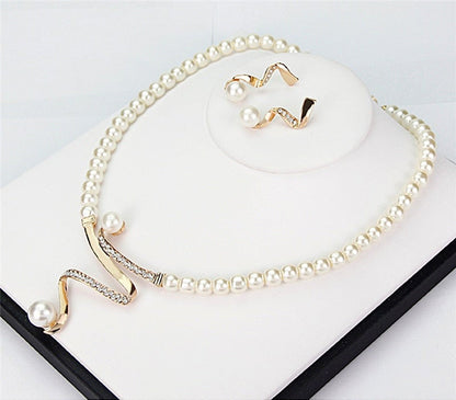 Schöne Perlen Schmuckset mit einzigartigem Stil