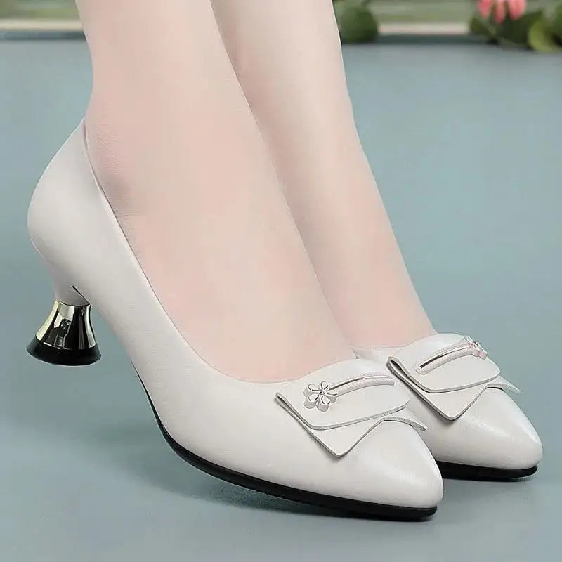 Maßgeschneiderte und bequeme orthopädische Absätze