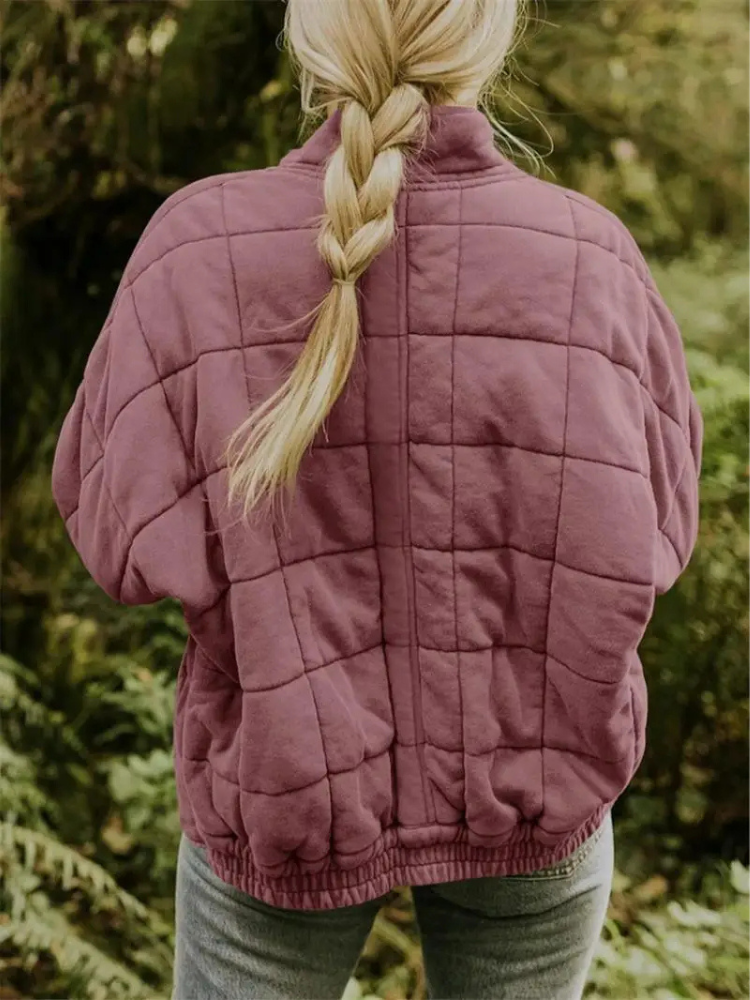 Klassisch gestaltete Jacke