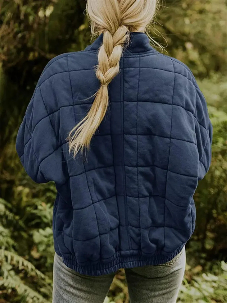 Klassisch gestaltete Jacke