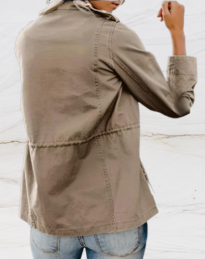 Durchdacht gestaltete Jacke