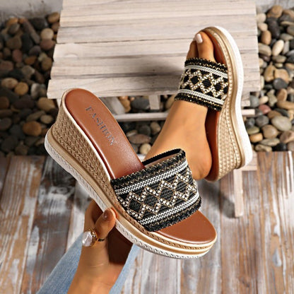 Schicke Orthopädische Sandalen mit einzigartigem Design