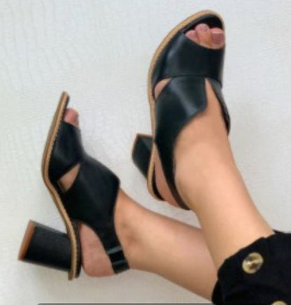 Anmutige Orthopädische Sandalen für modernen Look