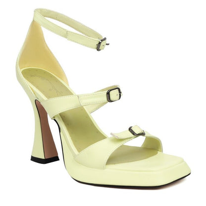 Wunderschön gefertigte Orthopädische Sandalen