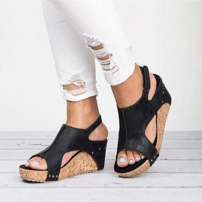 Anmutige Orthopädische Sandalen für modernen Look