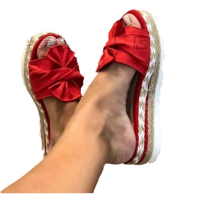 Schicke Orthopädische Sandalen mit einzigartigem Design