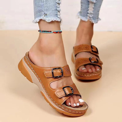 Anmutige Orthopädische Sandalen für modernen Look