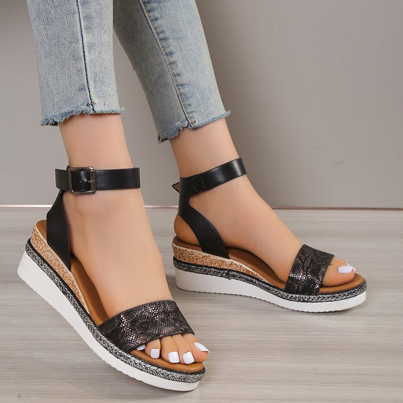 Anmutige Orthopädische Sandalen für modernen Look
