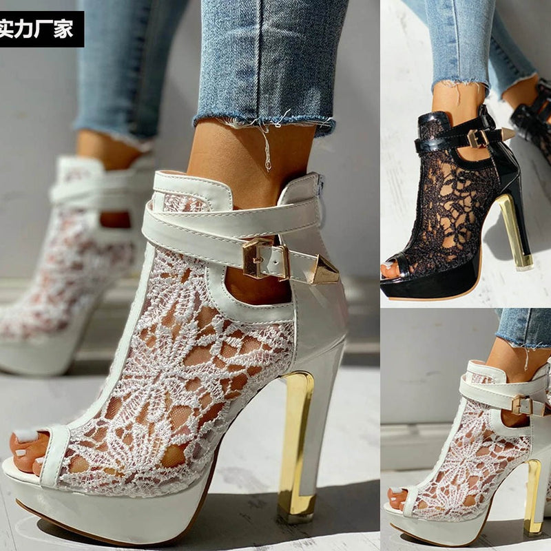 Wunderschön gefertigte Orthopädische Sandalen