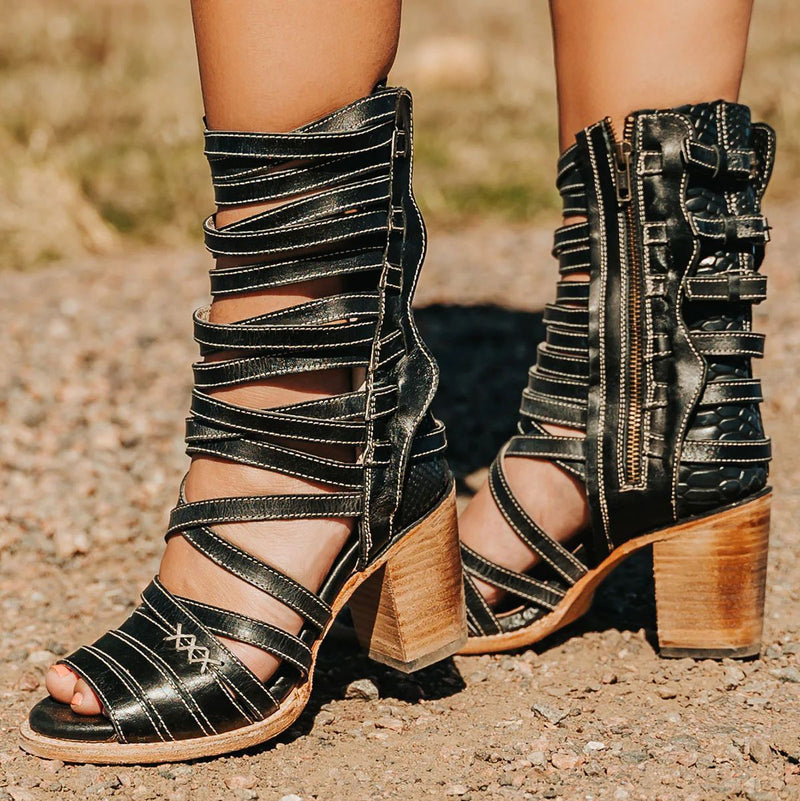 Wunderschön gefertigte Orthopädische Sandalen