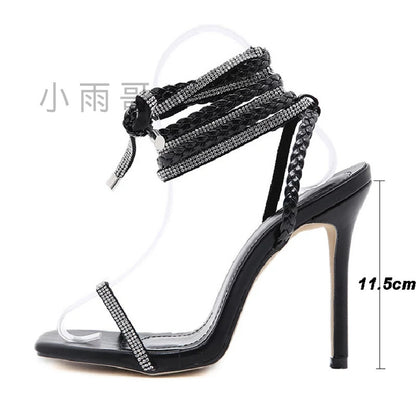 Schicke Orthopädische Sandalen mit einzigartigem Design