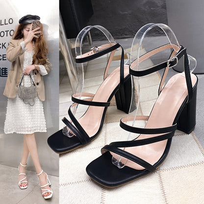 Wunderschön gefertigte Orthopädische Sandalen