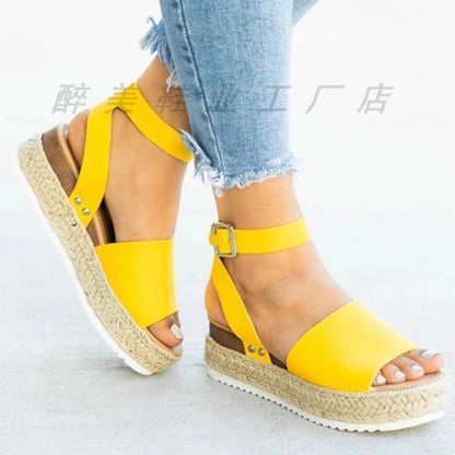Klassische Orthopädische Sandalen mit zeitlosem Stil