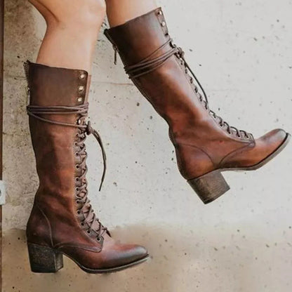 Schicke orthopädische Stiefel mit einzigartigem Design