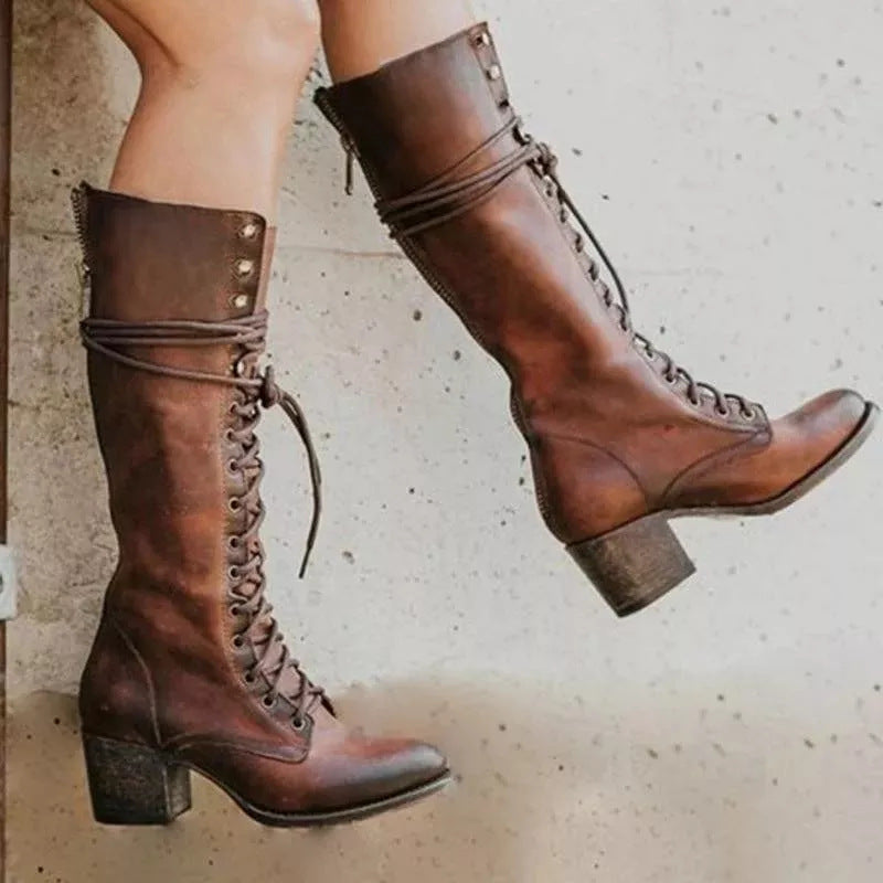 Schicke orthopädische Stiefel mit einzigartigem Design