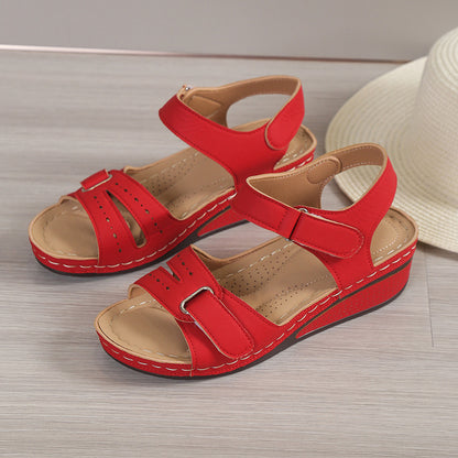 Anmutige Orthopädische Sandalen für modernen Look