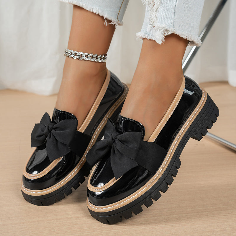 Klassische Orthopädische Schuhe mit zeitlosem Stil