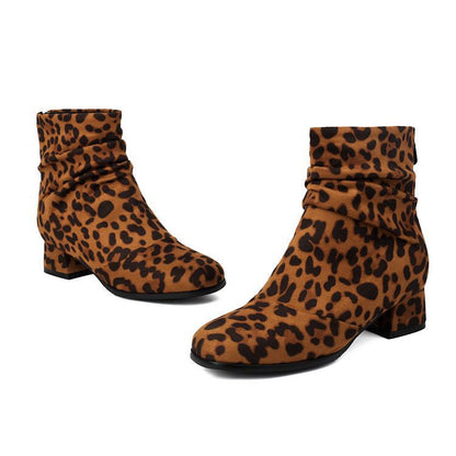 Anmutige Orthopädische Stiefel für modernen Look