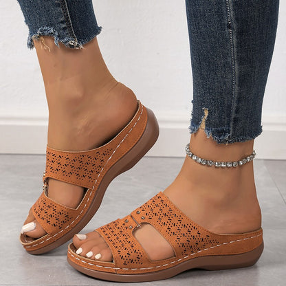 Anmutige Orthopädische Sandalen für modernen Look