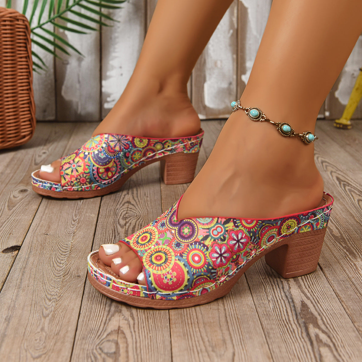 Anmutige Orthopädische Sandalen für modernen Look