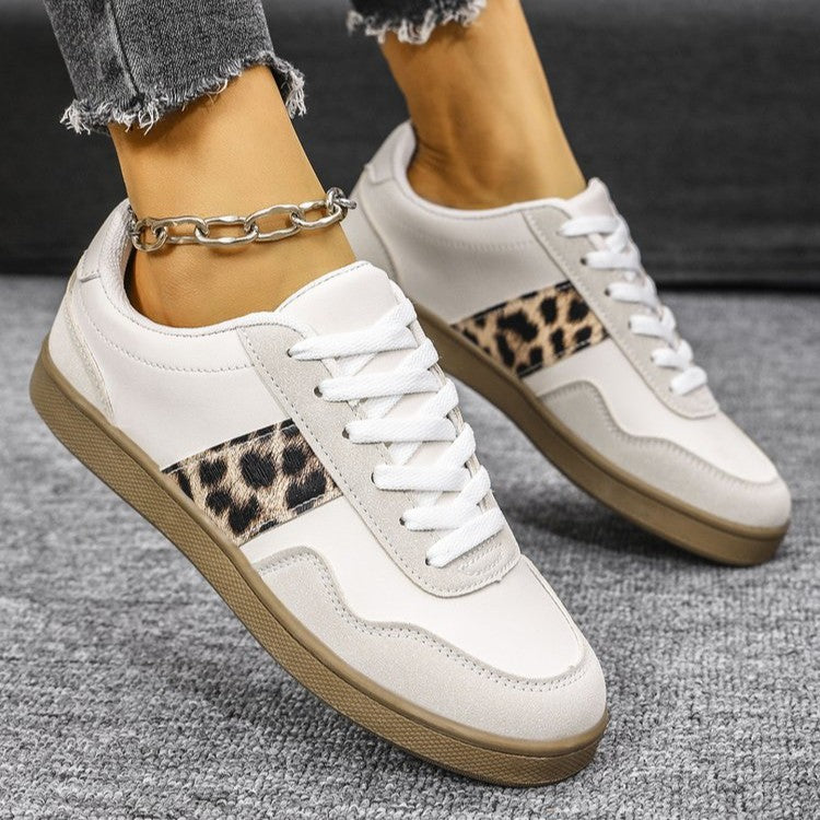 Klassische Orthopädische Schuhe mit zeitlosem Stil