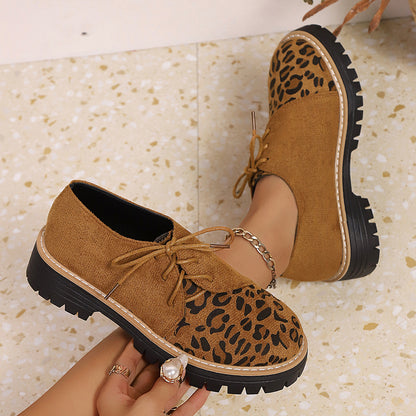 Anmutige Orthopädische Schuhe für modernen Look